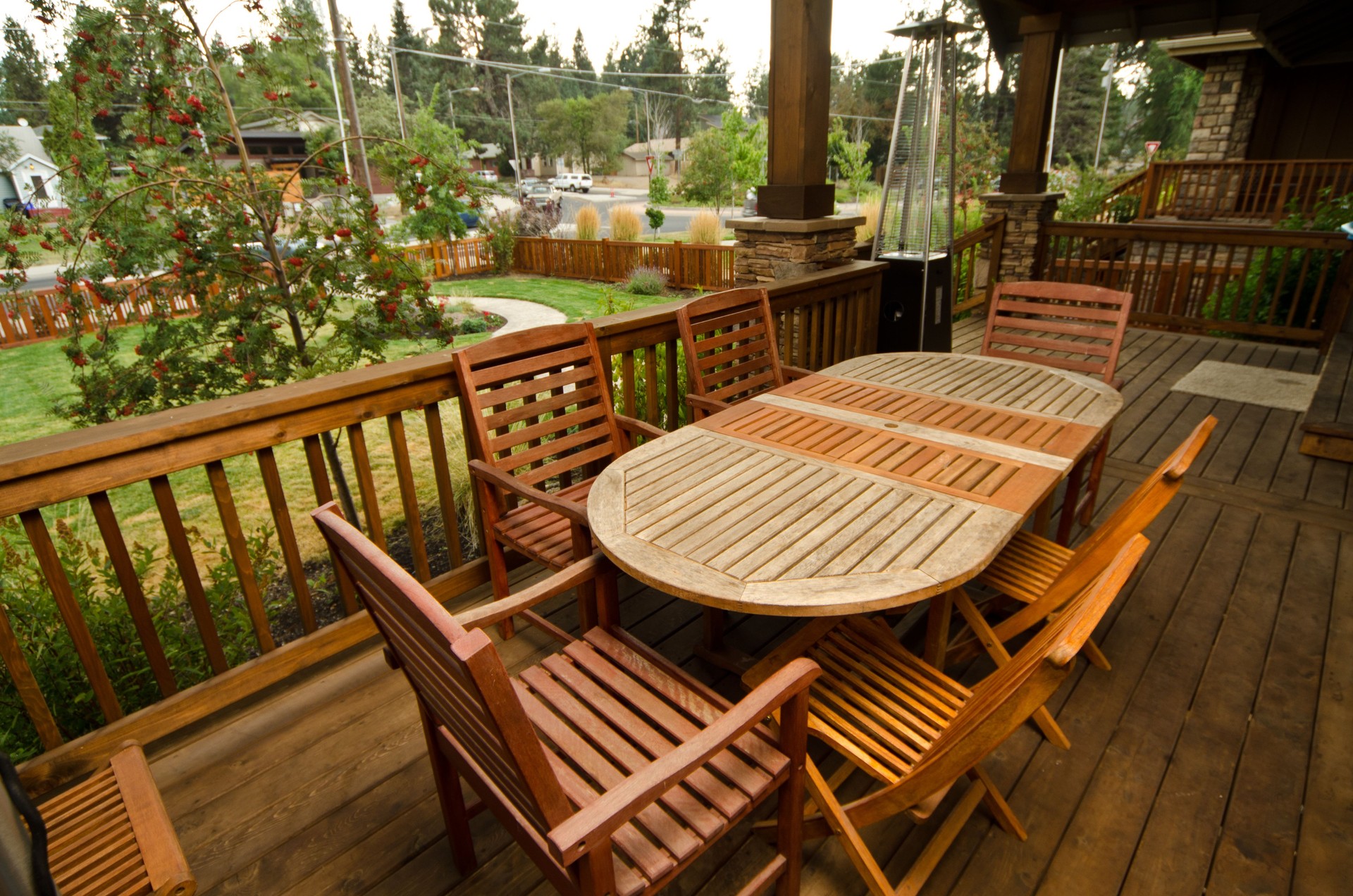Outdoor deck